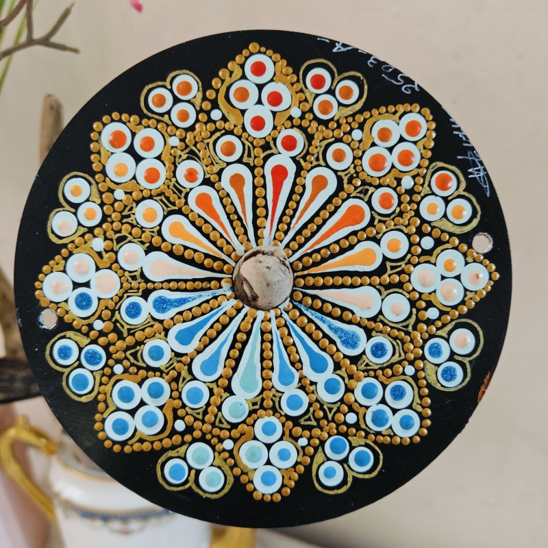 Aruwa - CD recyclé peint à la main – création artistique unique - idée cadeau ou décoration