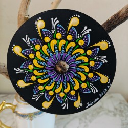 Ngurra-Bidi - Hand painted CD disc r crafts cd