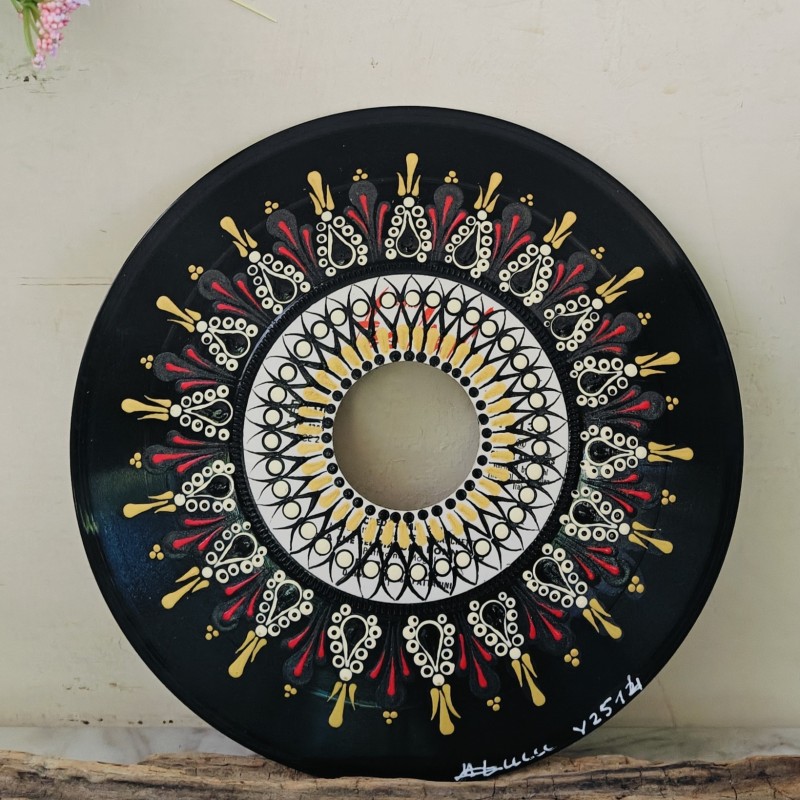 Xayaxa -  disque vinyle 45t recyclé peint à la main – création artistique unique - idée cadeau ou décoration