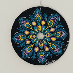 Elyä - Hand-painted recycled CD – unique artistic creation - gift idea or decoration
