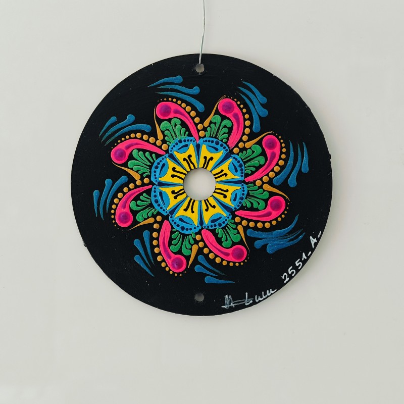 Lumea -  CD recyclé peint à la main – création artistique unique - idée cadeau ou décoration