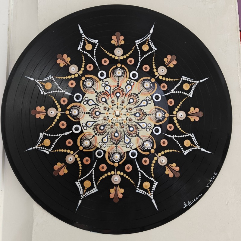 Hand‑painted 33 rpm vinyl records | Upcycled art | LD Upcycling Art
